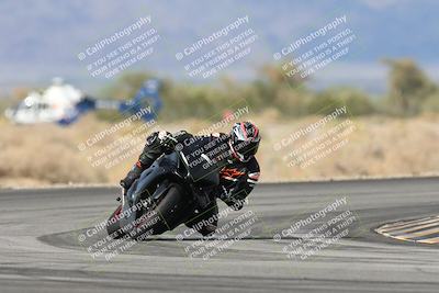 media/Nov-16-2025-Race Pace (Sun) [[8c5fa54630]]/Verified Riders/7-Turn 4 (1155am)/